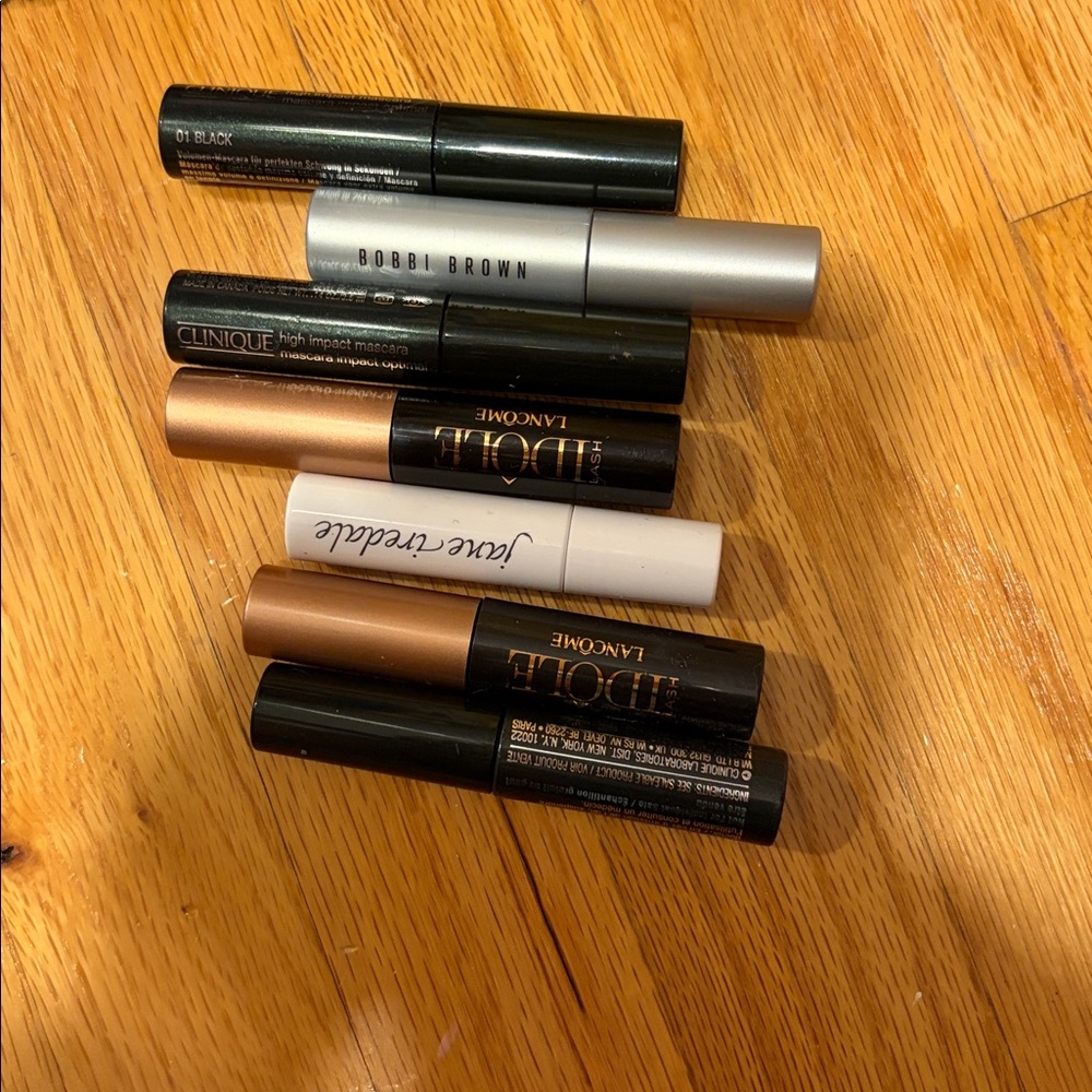 Bundle of 7 mascaras sample size all brand new